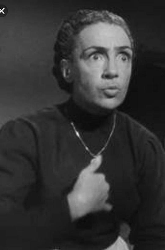 霍滕西亚·桑托尼亚 Hortensia Santoveña照片