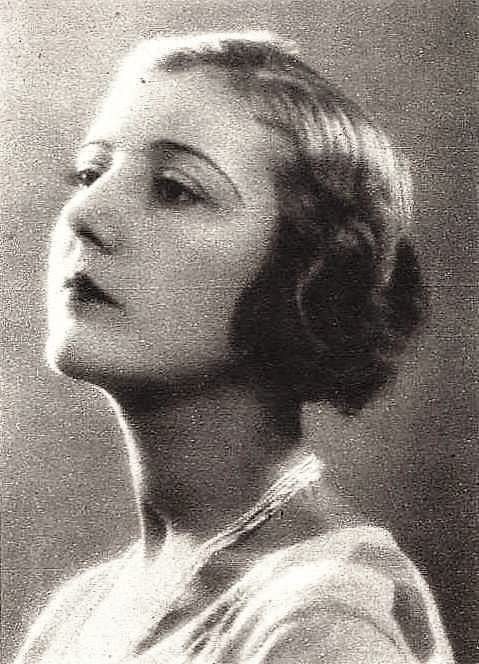 Ana María Custodio照片