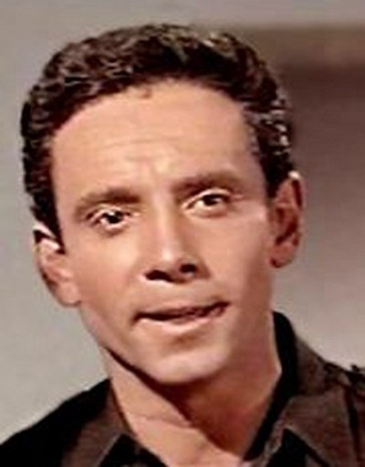 Christopher Dark照片