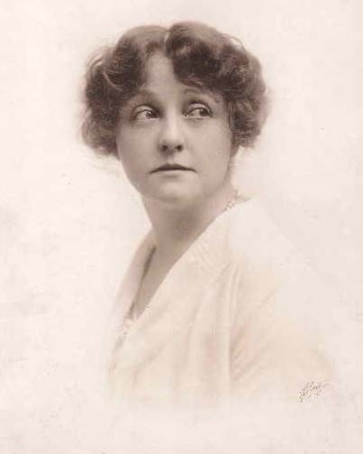 劳拉·霍普·克鲁斯 Laura Hope Crews照片