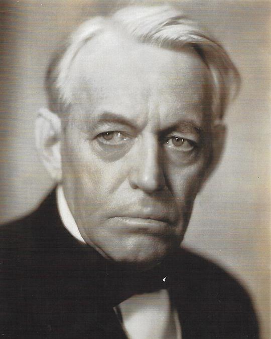 劳埃德·英格拉哈姆 Lloyd Ingraham照片