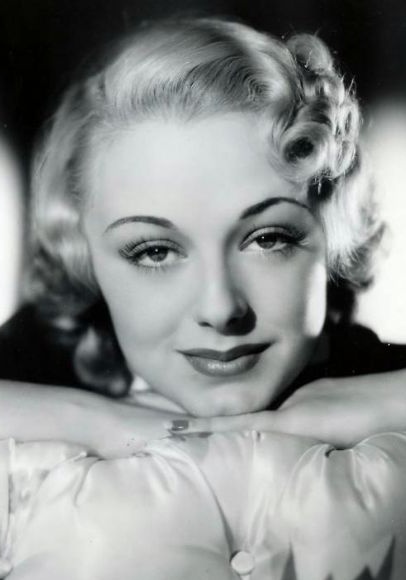 弗吉尼亚·菲尔德 Virginia Field照片