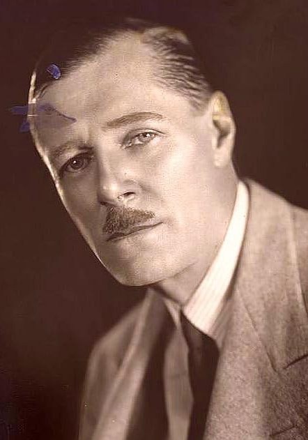 吉尔伯特·埃默里 Gilbert Emery照片