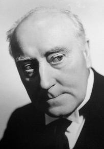 哈利韦尔·霍布斯 Halliwell Hobbes照片