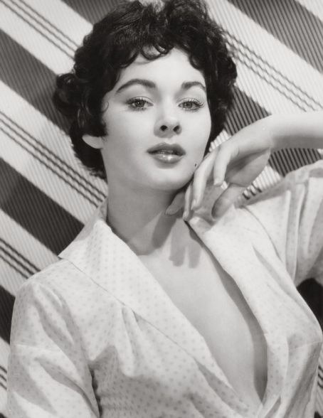 马拉·英格丽什 Marla English照片