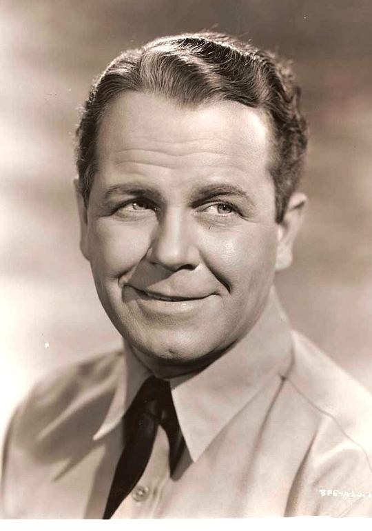 里吉斯·图米 Regis Toomey照片