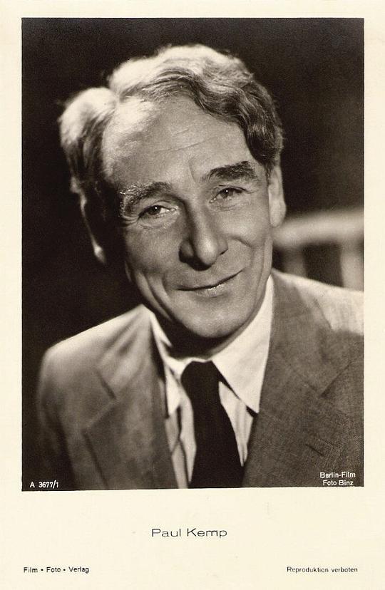 鲍尔·肯培 Paul Kemp照片