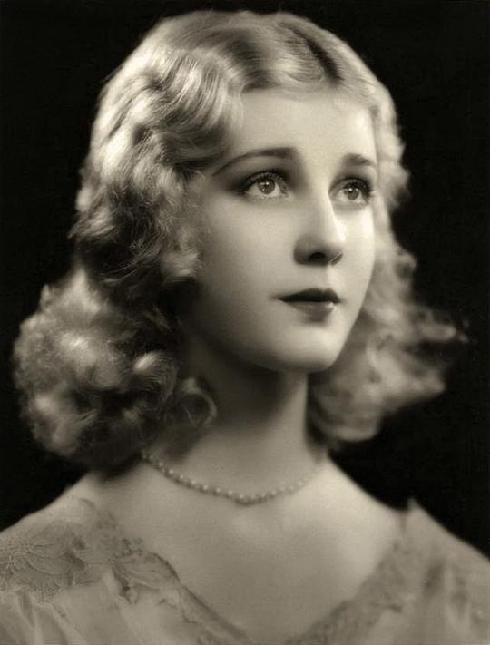 安妮塔·露易丝 Anita Louise照片