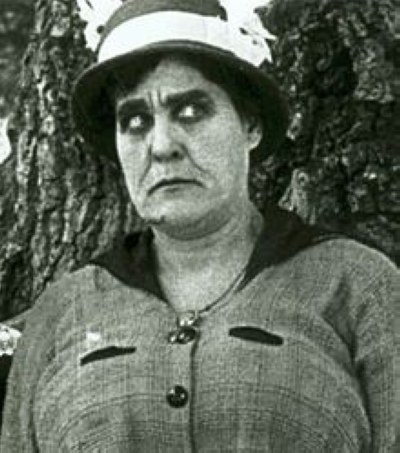 菲利斯 - 阿伦 Phyllis Allen照片