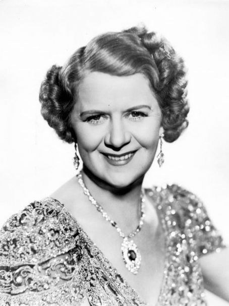 露丝·唐纳利 Ruth Donnelly照片