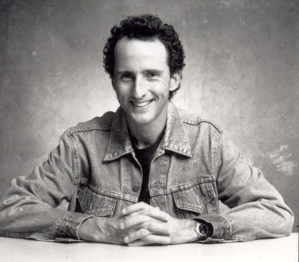 汤姆·麦奎尔 Tom McGuire照片