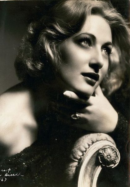 塔拉·布里尔 Tala Birell照片