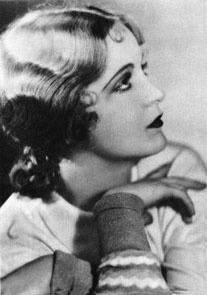 卡米拉·霍恩 Camilla Horn照片