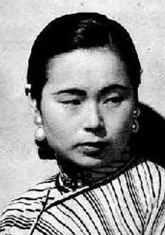 贺佩蓉 Peirong He照片