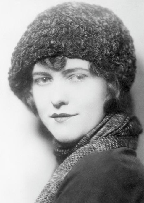 多萝西·B·休斯 Dorothy B. Hughes照片