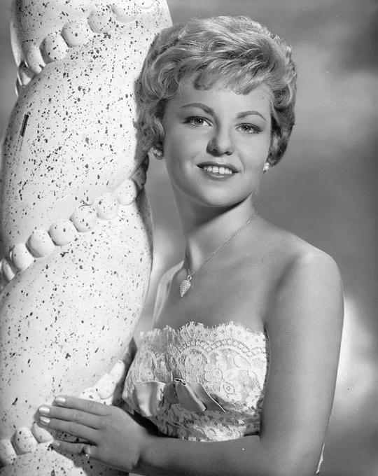 阿兰娜·拉德 Alana Ladd照片