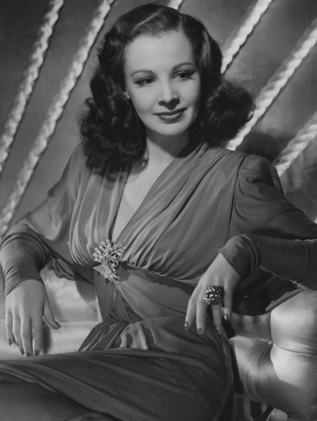 西涅·哈索 Signe Hasso照片