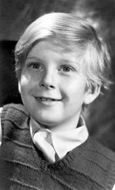 鲍比·亨瑞 Bobby Henrey照片