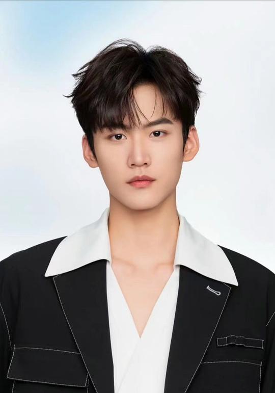 周柯宇 Daniel Zhou照片