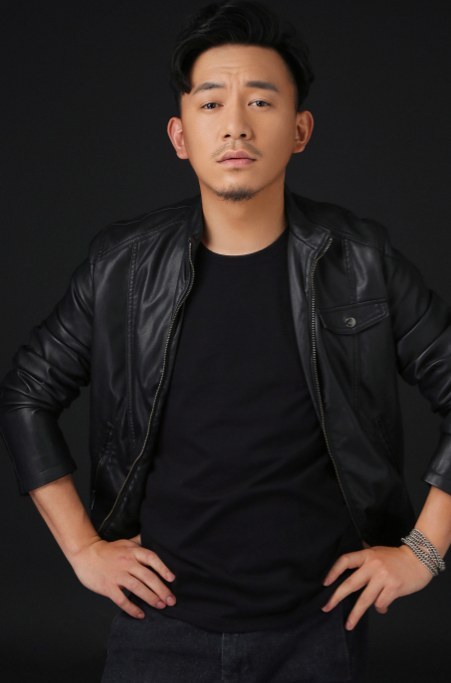 韩斯斯斯 Sisisi Han照片