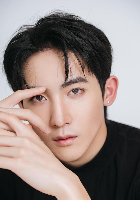 黄宏轩 Kurt Huang照片