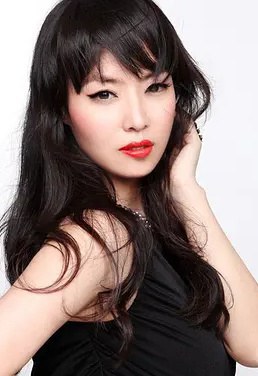 张玟芊 Wenqian Zhang照片