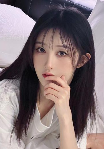 李艾笑 Aixiao Li照片