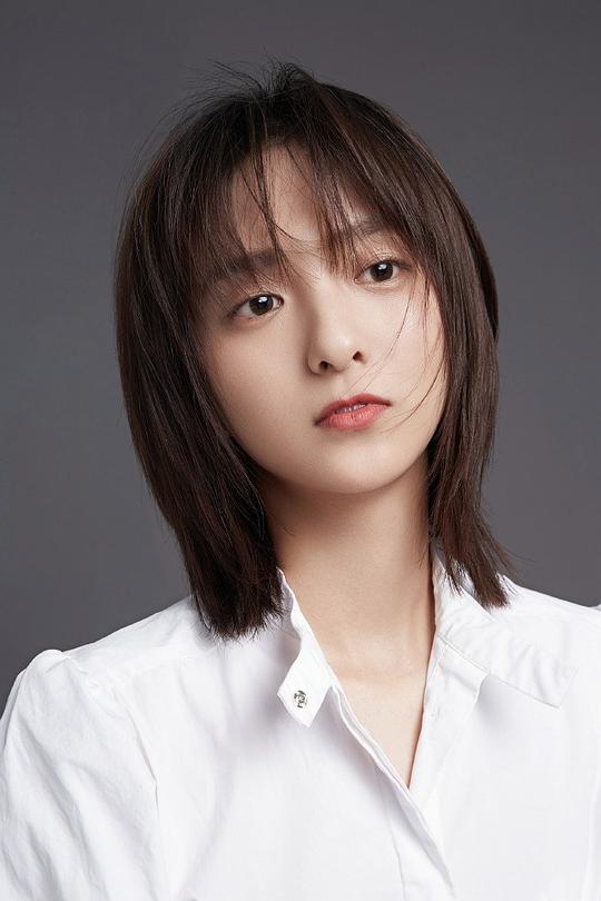 厉嘉琪 Jiaqi Li照片