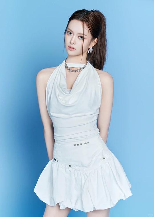 周洛汐 Luoxi Zhou照片