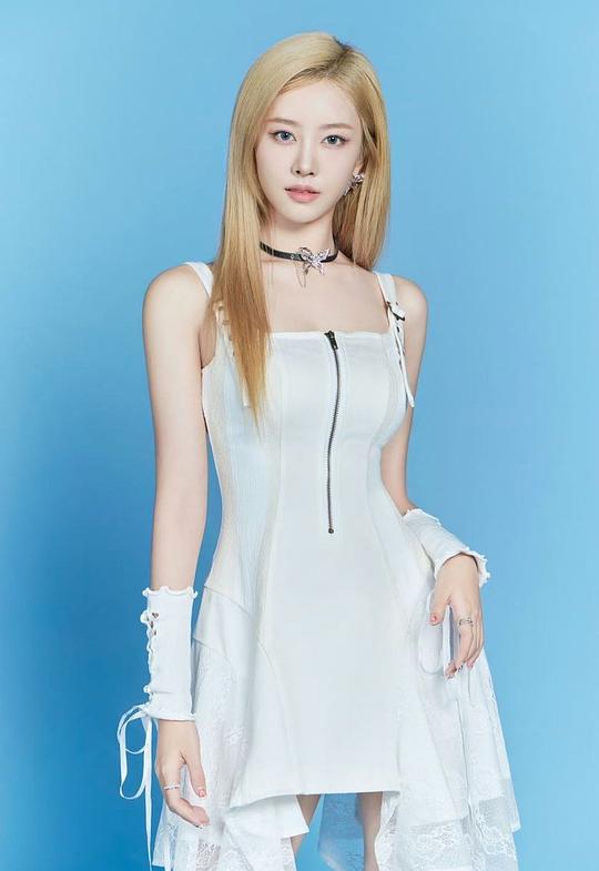 李芊语 Qianyu Li照片