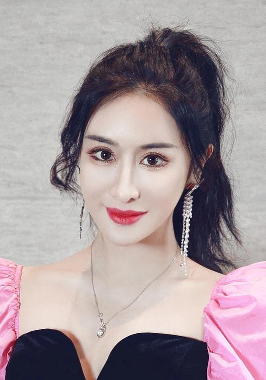 刘心艺 Xinyi Liu照片