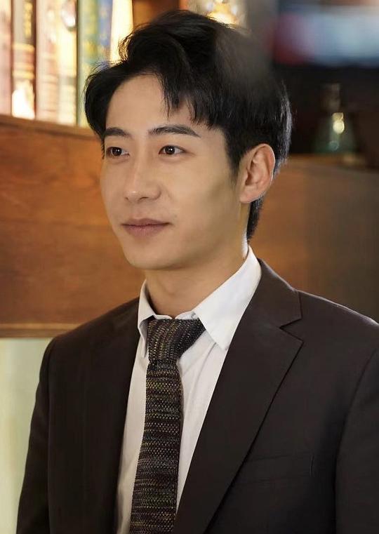 周航 Hang Zhou照片