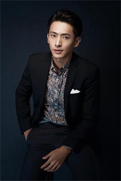 吴弘 Hong Wu照片