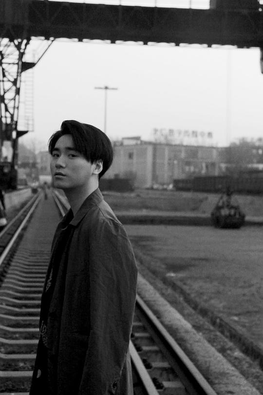 易登林 Denglin Yi照片