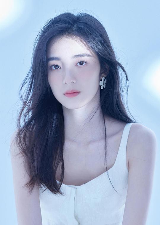 万鹏 Peng Wan照片