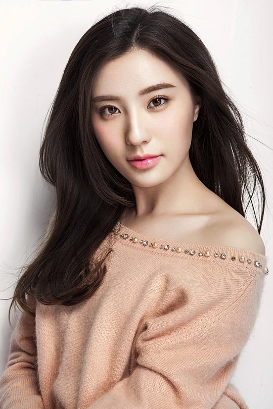 鲍天琦 Tianqi Bao照片