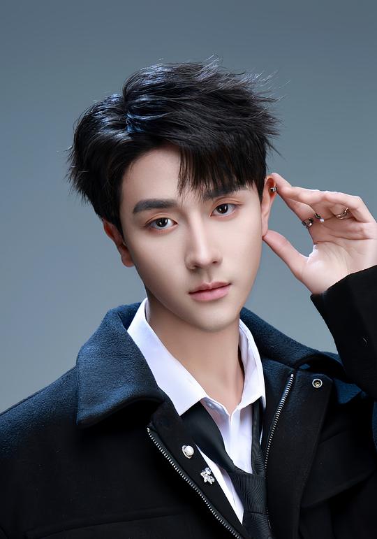 李亚云 Yayun Li照片