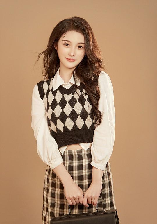 马迪妮 Yilia照片