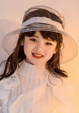 菈芯·哈米提照片