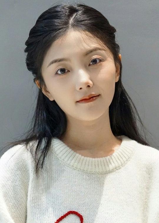 陈奕颖 Yiying Chen照片