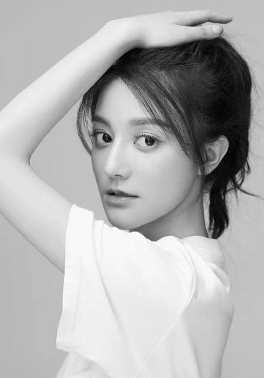 卢星月 Xingyue Lu照片