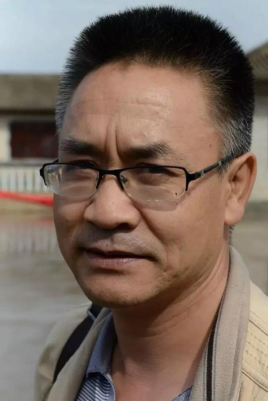 石舒清 Shuqing Shi照片