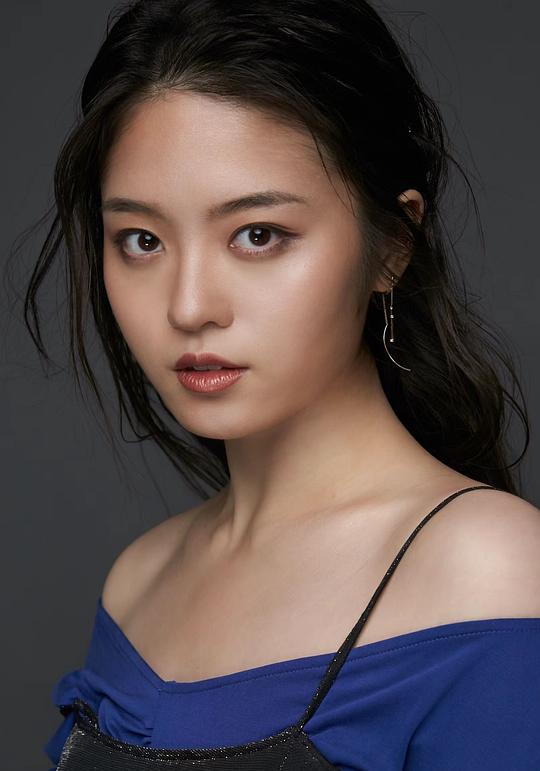 白月 Yue Bai照片