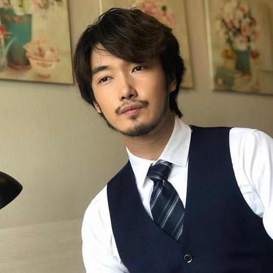 王廷晖 Tinghui Wang照片