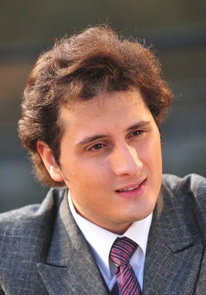 埃米尔 Amro照片