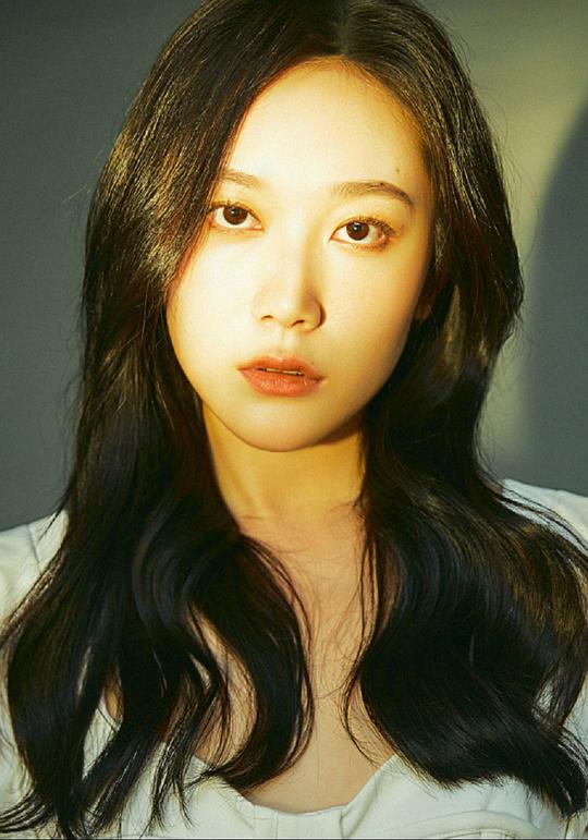 葛洧吟 Weiyin Ge照片