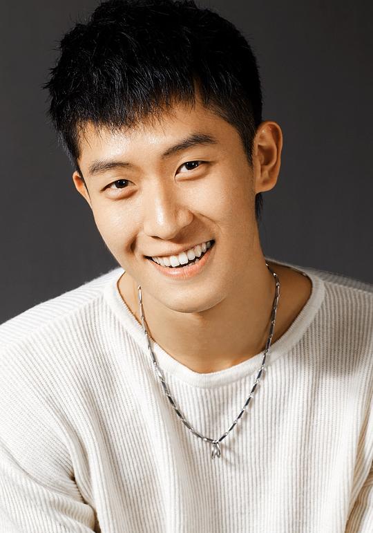 范云飞 Yunfei Fan照片