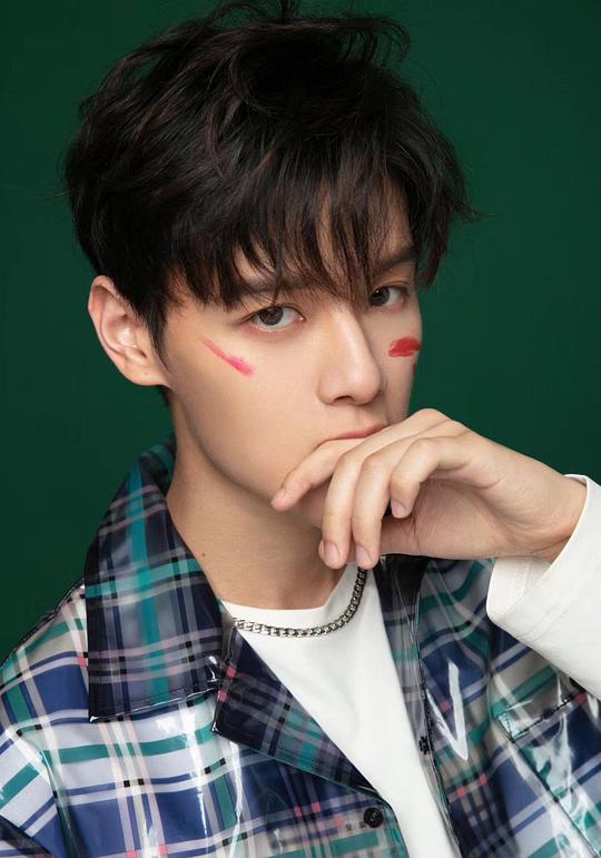 区天瑞 Tianrui Ou照片