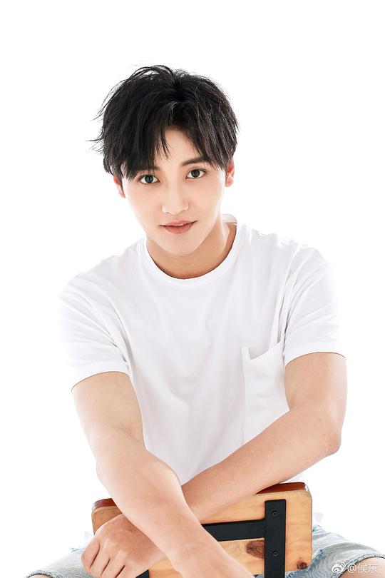 侯东 Dong Hou照片