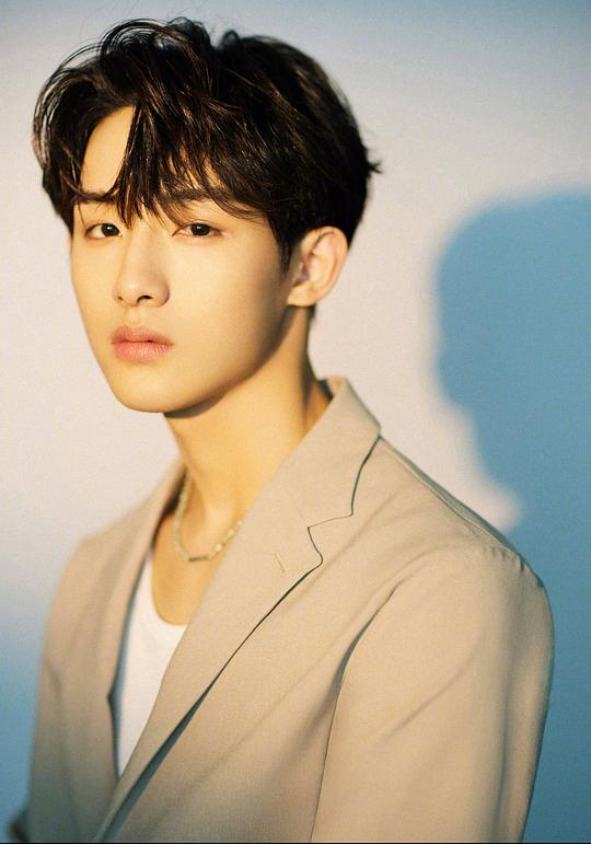 董思成 WINWIN照片